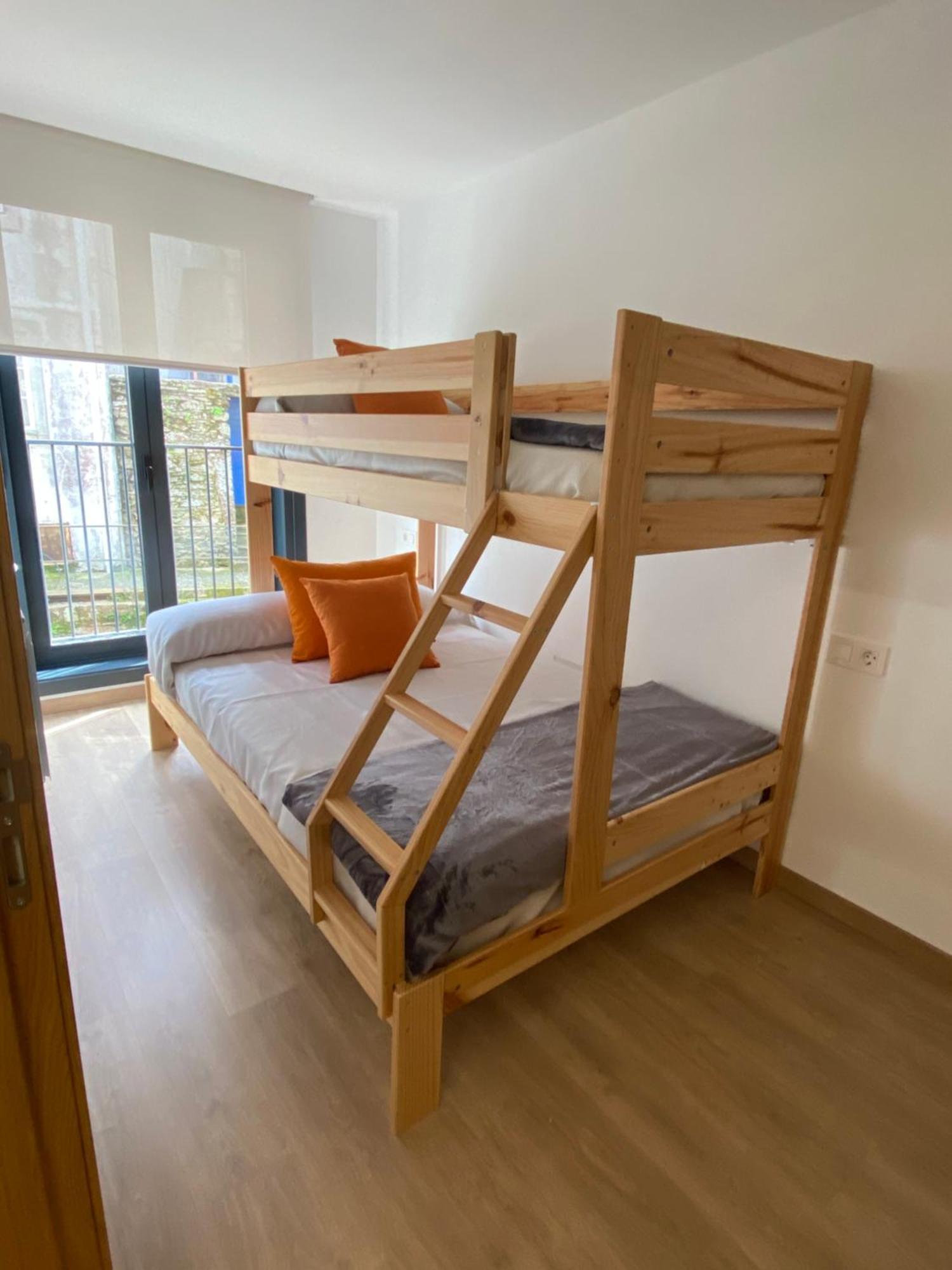 Apartamentos Luisa 圣地亚哥－德孔波斯特拉 外观 照片