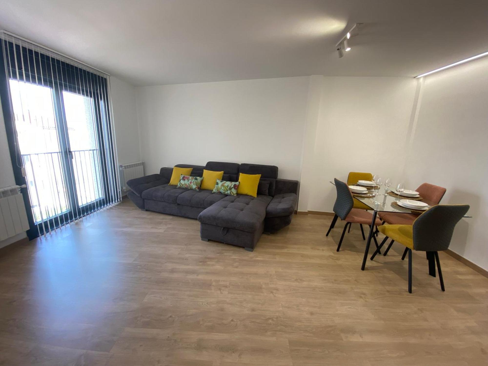Apartamentos Luisa 圣地亚哥－德孔波斯特拉 外观 照片