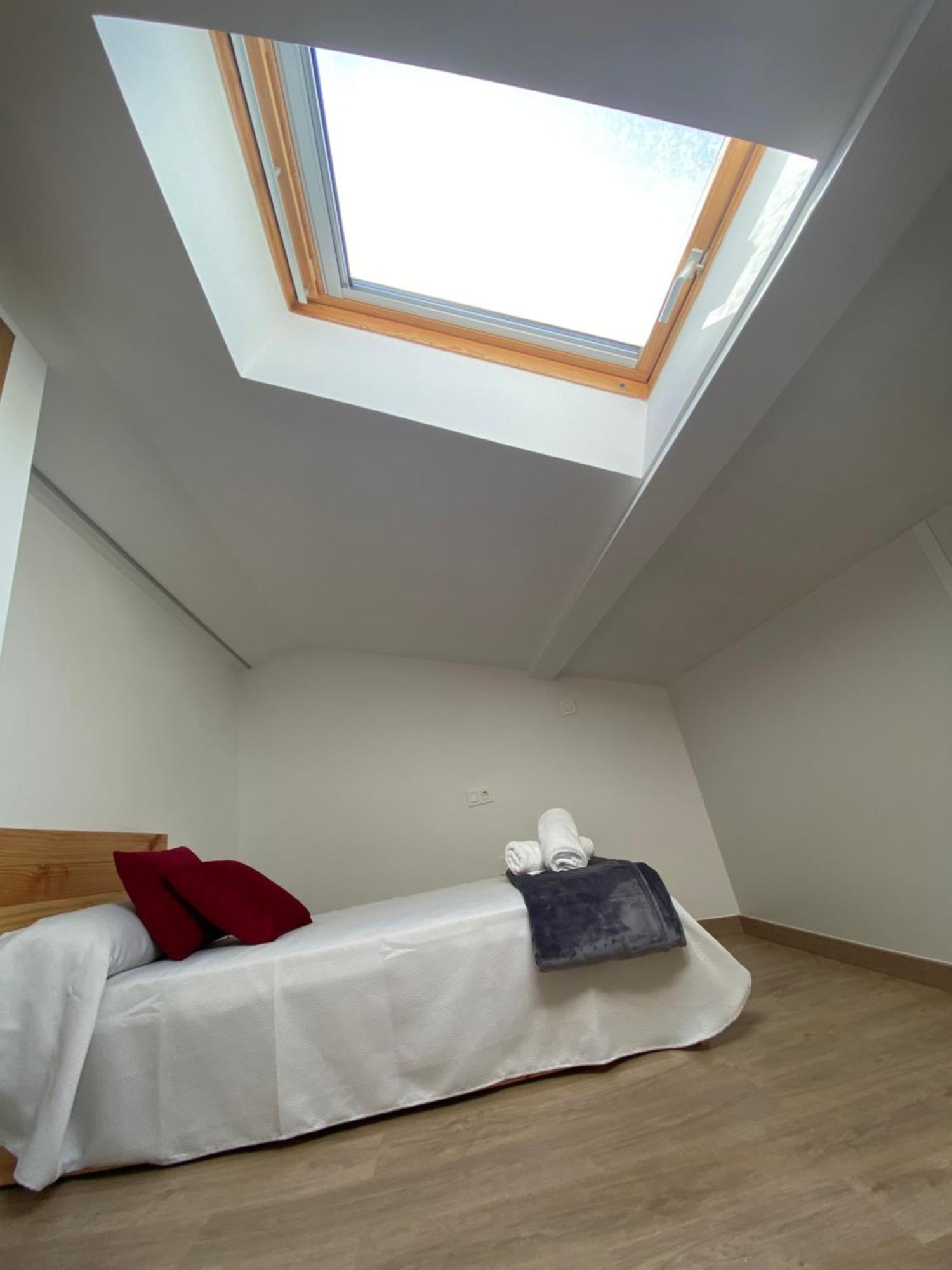 Apartamentos Luisa 圣地亚哥－德孔波斯特拉 外观 照片