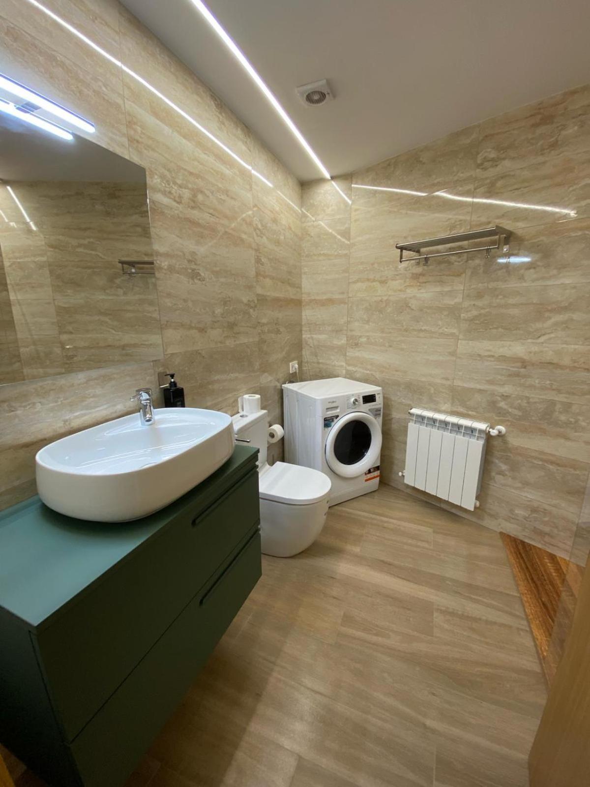 Apartamentos Luisa 圣地亚哥－德孔波斯特拉 外观 照片